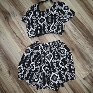 Black and White Geometric Two-Piece Set